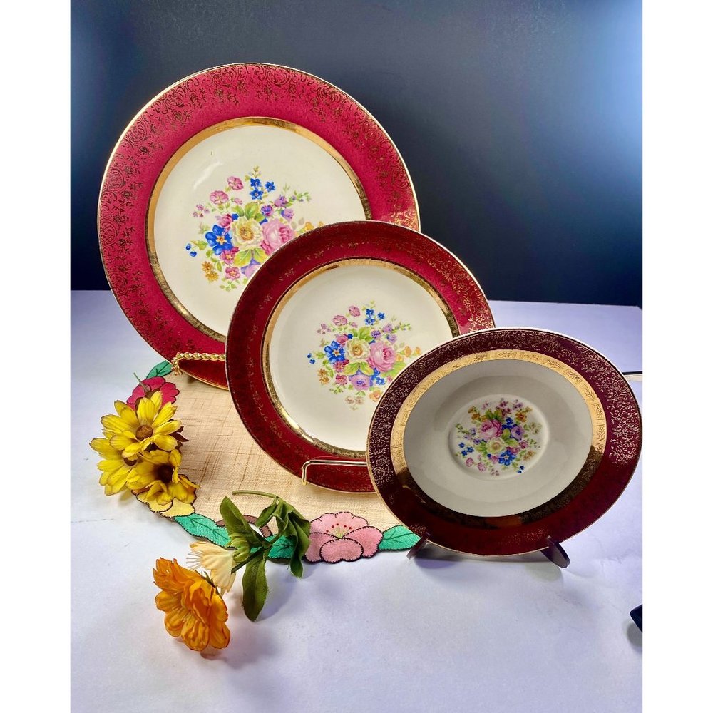 Aristocrat by Salem century maroon set 4 pieces, tea cup set, 23K gold encrusted - Picture 14 of 16